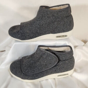 Youyun $78 M-9 W-10 Non-Slip Swollen Feet Warm Fleece Walking Shoes